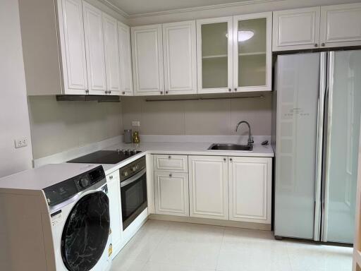 3 bed Condo in La Vie En Rose Place Khlongtan Sub District C020947