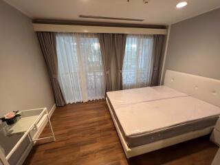 3 bed Condo in La Vie En Rose Place Khlongtan Sub District C020947