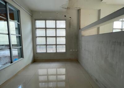 135 Sqm., 3 Beds, 2 Baths Townhouse listed for ฿ 7,193,000.