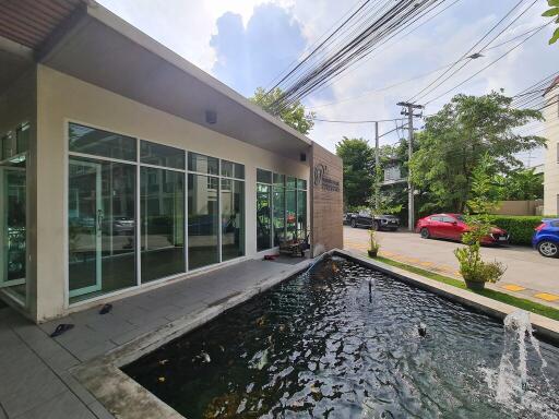 118 Sqm., 3 Beds, 2 Baths Townhouse listed for ฿ 7,140,000.