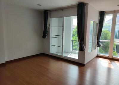 115 Sqm., 3 Beds, 3 Baths Townhouse listed for ฿ 6,825,000.