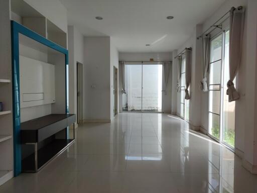 115 Sqm., 3 Beds, 3 Baths Townhouse listed for ฿ 6,825,000.
