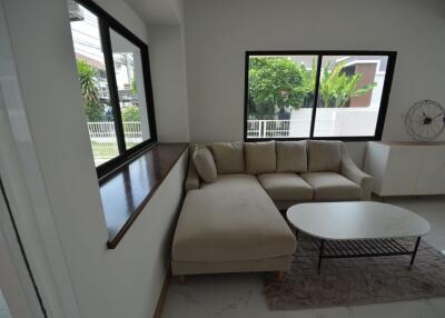 140 Sqm., 3 Beds, 2 Baths Townhouse listed for ฿ 6,679,000.