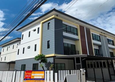 128 Sqm., 3 Beds, 3 Baths Townhouse listed for ฿ 4,900,000.