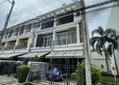 84 Sqm., 3 Beds, 3 Baths Townhouse listed for ฿ 5,775,000.