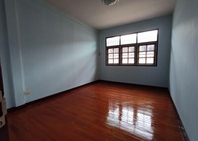 149 Sqm., 3 Beds, 2 Baths Townhouse listed for ฿ 4,935,000.