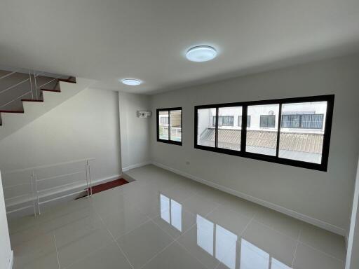 125 Sqm., 3 Beds, 3 Baths Townhouse listed for ฿ 4,000,000.