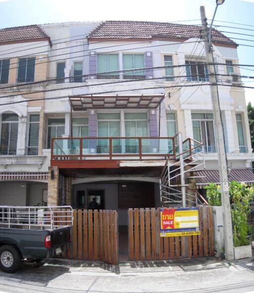 108 Sqm., 3 Beds, 2 Baths Townhouse listed for ฿ 4,830,000.