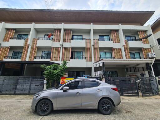 77 Sqm., 3 Beds, 3 Baths Townhouse listed for ฿ 4,410,000.