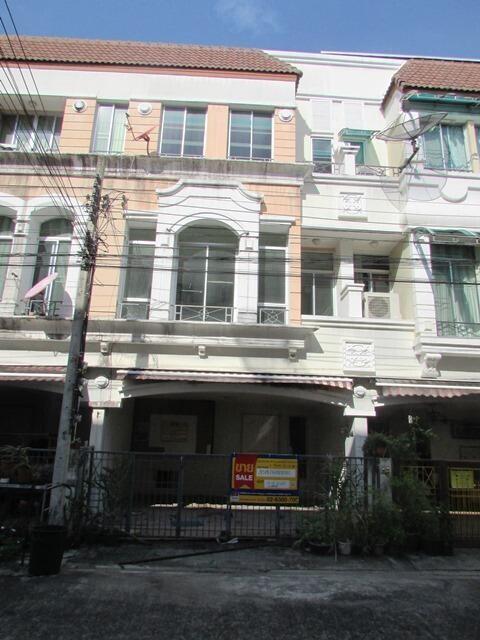 82 Sqm., 3 Beds, 2 Baths Townhouse listed for ฿ 4,305,000.