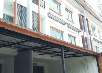 72 Sqm., 3 Beds, 3 Baths Townhouse listed for ฿ 4,305,000.