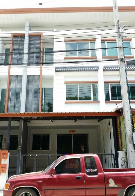 72 Sqm., 3 Beds, 3 Baths Townhouse listed for ฿ 4,305,000.