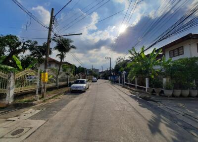 100 Sqm., 3 Beds, 2 Baths Townhouse listed for ฿ 4,305,000.