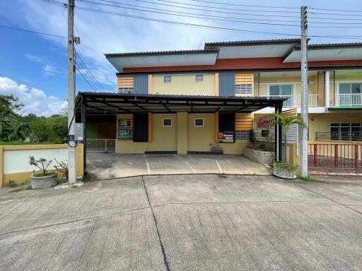 288 Sqm., 2 Beds, 1 Bath Townhouse listed for ฿ 4,257,000.