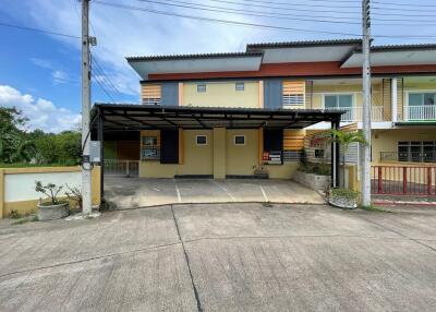 288 Sqm., 2 Beds, 1 Bath Townhouse listed for ฿ 4,257,000.