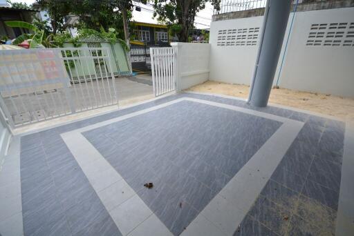 140 Sqm., 3 Beds, 2 Baths Townhouse listed for ฿ 4,200,000.