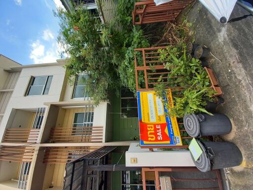 101 Sqm., 2 Beds, 1 Bath Townhouse listed for ฿ 4,200,000.