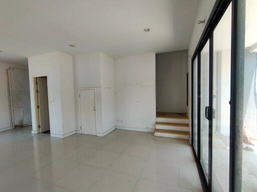 129 Sqm., 3 Beds, 2 Baths Townhouse listed for ฿ 3,200,000.