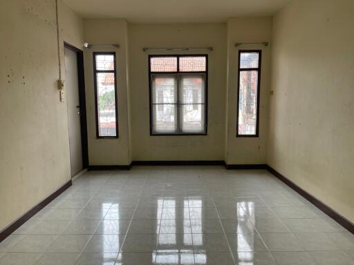 294 Sqm., 3 Beds, 2 Baths Townhouse listed for ฿ 3,990,000.
