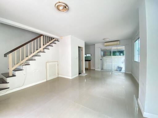 158 Sqm., 2 Beds, 1 Bath Townhouse listed for ฿ 2,900,000.