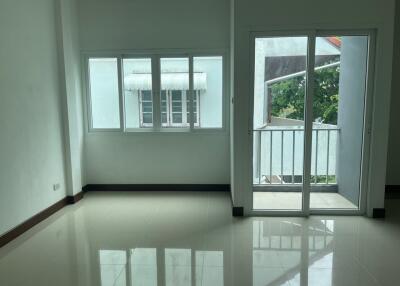 110 Sqm., 3 Beds, 3 Baths Townhouse listed for ฿ 3,675,000.