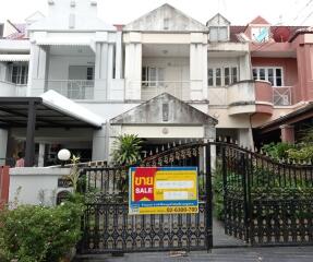 124 Sqm., 2 Beds, 1 Bath Townhouse listed for ฿ 3,570,000.