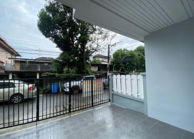 83 Sqm., 3 Beds, 2 Baths Townhouse listed for ฿ 3,570,000.