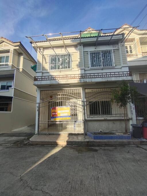 96 Sqm., 2 Beds, 1 Bath Townhouse listed for ฿ 3,000,000.