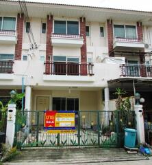 88 Sqm., 3 Beds, 2 Baths Townhouse listed for ฿ 3,360,000.