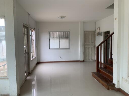 186 Sqm., 3 Beds, 2 Baths Townhouse listed for ฿ 3,360,000.