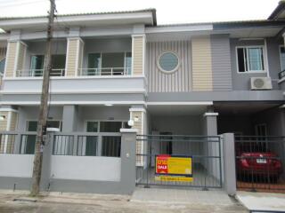 84 Sqm., 3 Beds, 2 Baths Townhouse listed for ฿ 3,360,000.