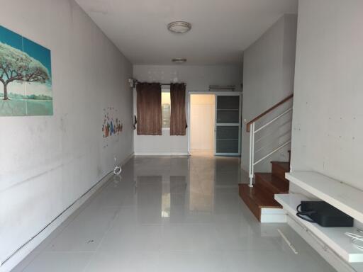 124 Sqm., 3 Beds, 2 Baths Townhouse listed for ฿ 3,360,000.