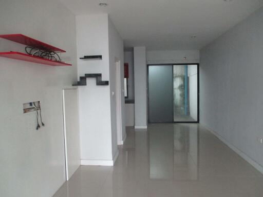 70 Sqm., 3 Beds, 2 Baths Townhouse listed for ฿ 3,360,000.