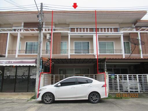 130 Sqm., 2 Beds, 1 Bath Townhouse listed for ฿ 3,308,000.