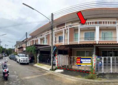 130 Sqm., 2 Beds, 1 Bath Townhouse listed for ฿ 3,308,000.