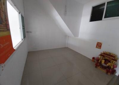 69 Sqm., 2 Beds, 2 Baths Townhouse listed for ฿ 2,500,000.