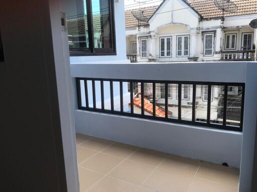 80 Sqm., 4 Beds, 3 Baths Townhouse listed for ฿ 2,800,000.