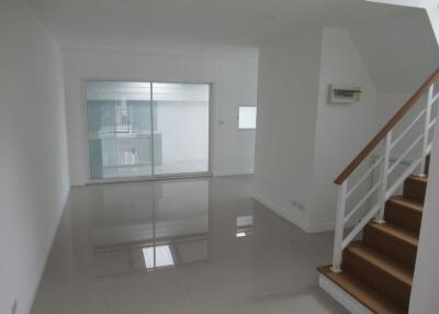 102 Sqm., 2 Beds, 1 Bath Townhouse listed for ฿ 3,182,000.