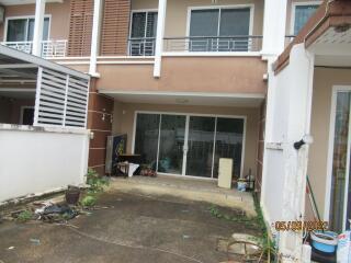 113 Sqm., 2 Beds, 1 Bath Townhouse listed for ฿ 2,850,000.