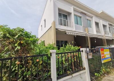 129 Sqm., 2 Beds, 1 Bath Townhouse listed for ฿ 3,150,000.
