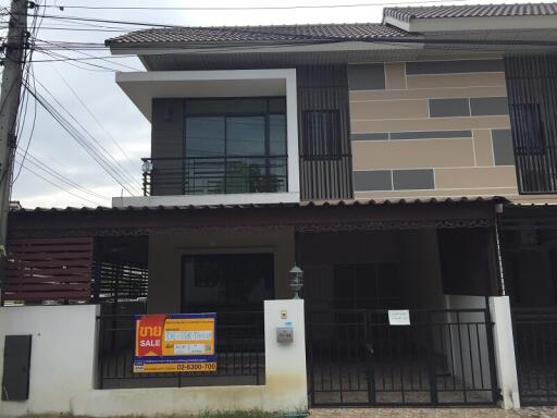 108 Sqm., 3 Beds, 2 Baths Townhouse listed for ฿ 3,150,000.