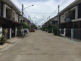 108 Sqm., 3 Beds, 2 Baths Townhouse listed for ฿ 3,150,000.