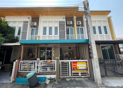 74 Sqm., 2 Beds, 1 Bath Townhouse listed for ฿ 2,850,000.