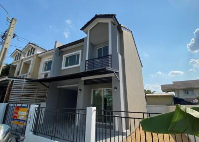115 Sqm., 3 Beds, 2 Baths Townhouse listed for ฿ 3,150,000.