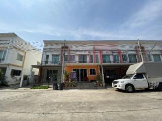 103 Sqm., 2 Beds, 1 Bath Townhouse listed for ฿ 2,755,000.