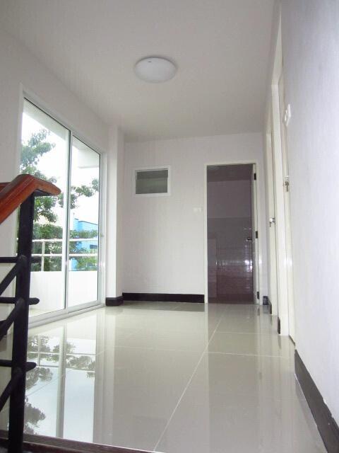 83 Sqm., 3 Beds, 2 Baths Townhouse listed for ฿ 3,045,000.