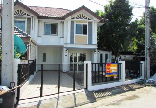 138 Sqm., 2 Beds, 1 Bath Townhouse listed for ฿ 3,045,000.