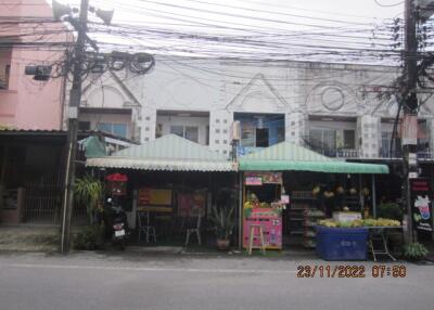 90 Sqm., 2 Beds, 2 Baths Townhouse listed for ฿ 2,650,000.