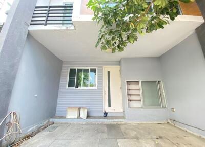 108 Sqm., 4 Beds, 3 Baths Townhouse listed for ฿ 2,660,000.