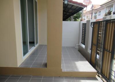 84 Sqm., 2 Beds, 1 Bath Townhouse listed for ฿ 2,565,000.